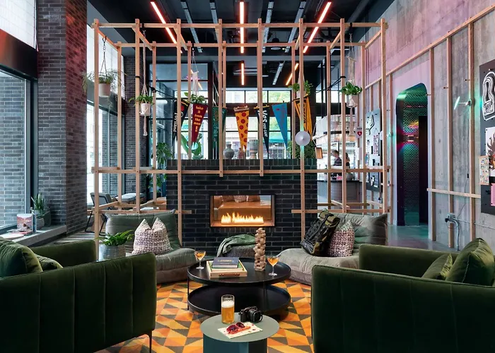 Family Hotel: Moxy Portland Downtown